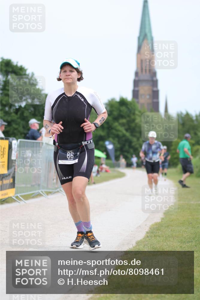 22.06.2025 - Viking Triathlon H.Heesch http://msf.ph/oto/8098461 22.06.2025 13:30:29 Laufen 86, 454, 624 meine-sportfotos.de