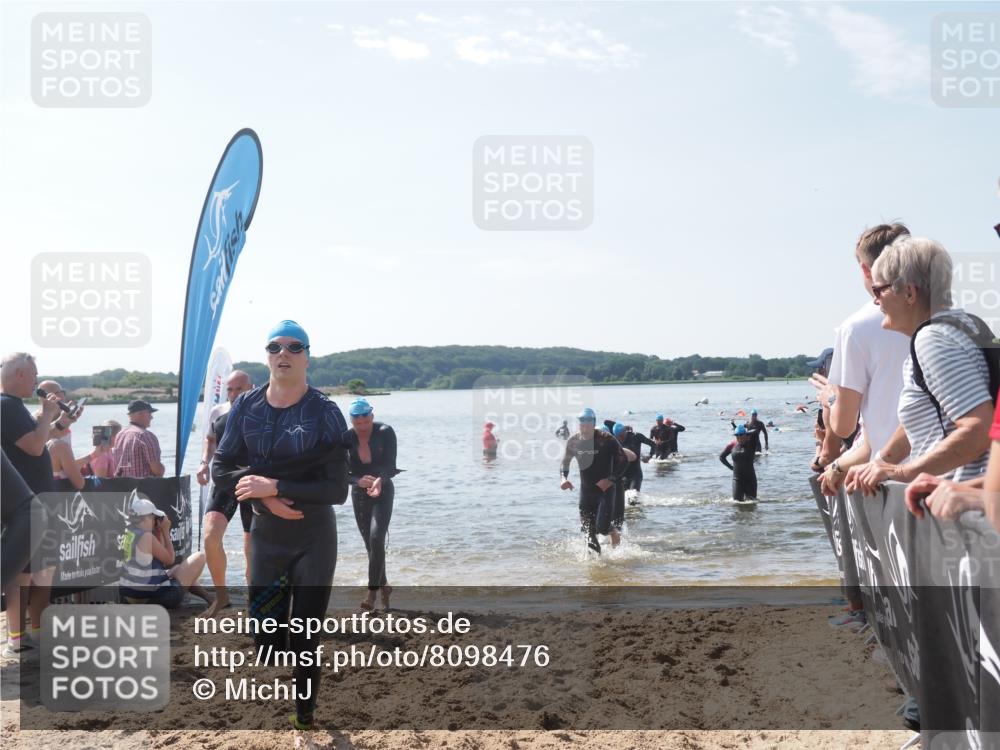 22.06.2025 - Viking Triathlon MichiJ http://msf.ph/oto/8098476 22.06.2025 10:43:20 Schwimmen 31, 109, 110, 115, 167, 257, 328, 483, 501 meine-sportfotos.de