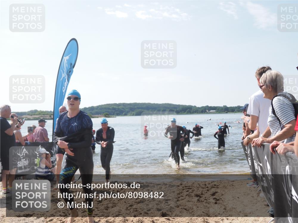 22.06.2025 - Viking Triathlon MichiJ http://msf.ph/oto/8098482 22.06.2025 10:43:20 Schwimmen 31, 109, 110, 115, 167, 257, 328, 483, 501 meine-sportfotos.de