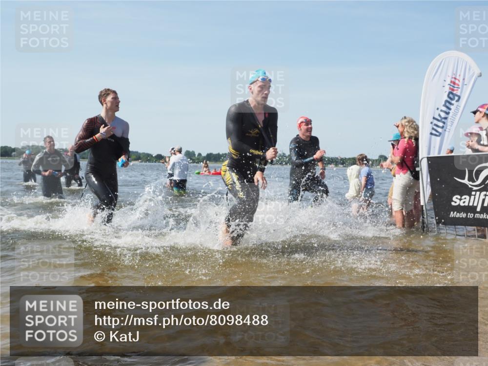 22.06.2025 - Viking Triathlon KatJ http://msf.ph/oto/8098488 22.06.2025 10:32:02 Schwimmen 63, 87, 193, 207, 226, 271, 435, 449, 464, 488, 507, 658 meine-sportfotos.de