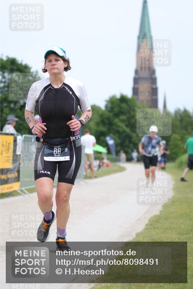 22.06.2025 - Viking Triathlon H.Heesch http://msf.ph/oto/8098491 22.06.2025 13:30:29 Laufen 86, 454, 624 meine-sportfotos.de