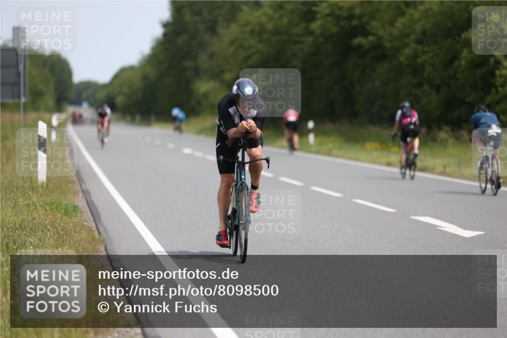 22.06.2025 - Viking Triathlon Yannick Fuchs http://msf.ph/oto/8098500 22.06.2025 12:01:40 Radfahren 16, 36, 146, 147, 448 meine-sportfotos.de