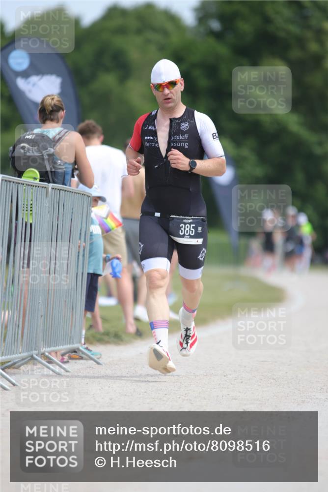 22.06.2025 - Viking Triathlon H.Heesch http://msf.ph/oto/8098516 22.06.2025 13:14:42 Laufen 6, 385 meine-sportfotos.de