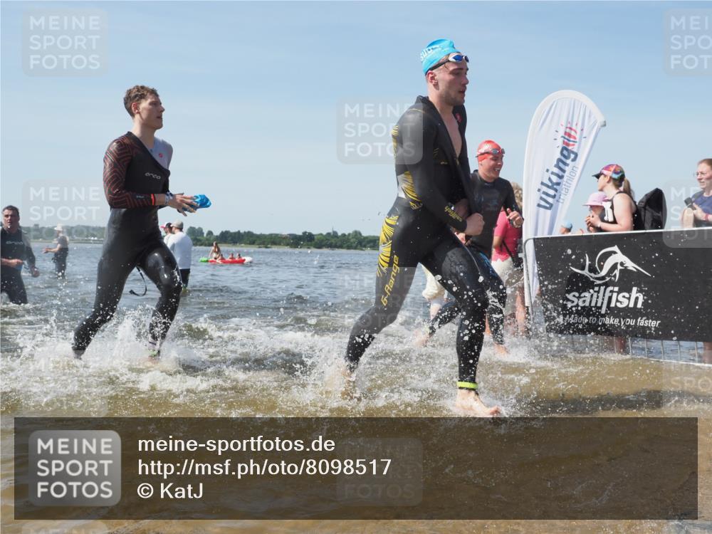 22.06.2025 - Viking Triathlon KatJ http://msf.ph/oto/8098517 22.06.2025 10:32:02 Schwimmen 63, 87, 193, 207, 226, 271, 435, 449, 464, 488, 507, 658 meine-sportfotos.de