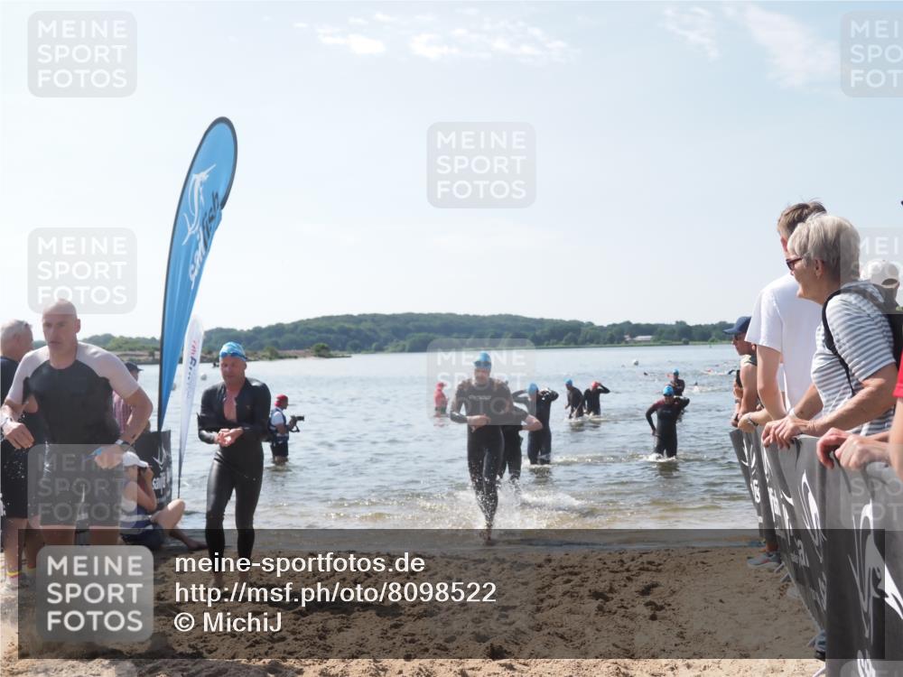 22.06.2025 - Viking Triathlon MichiJ http://msf.ph/oto/8098522 22.06.2025 10:43:21 Schwimmen 31, 109, 110, 115, 167, 257, 328, 483, 501, 620 meine-sportfotos.de