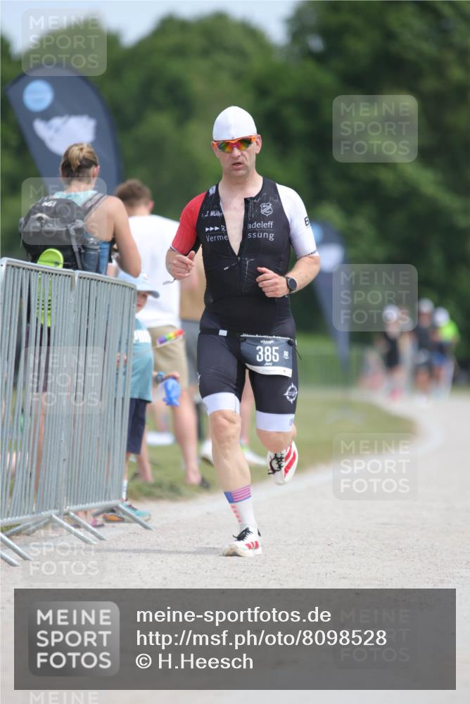 22.06.2025 - Viking Triathlon H.Heesch http://msf.ph/oto/8098528 22.06.2025 13:14:42 Laufen 6, 385 meine-sportfotos.de