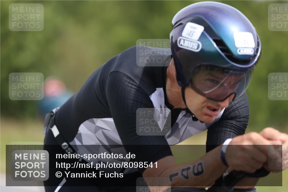 22.06.2025 - Viking Triathlon Yannick Fuchs http://msf.ph/oto/8098541 22.06.2025 12:01:42 Radfahren 16, 36, 146, 147, 448 meine-sportfotos.de