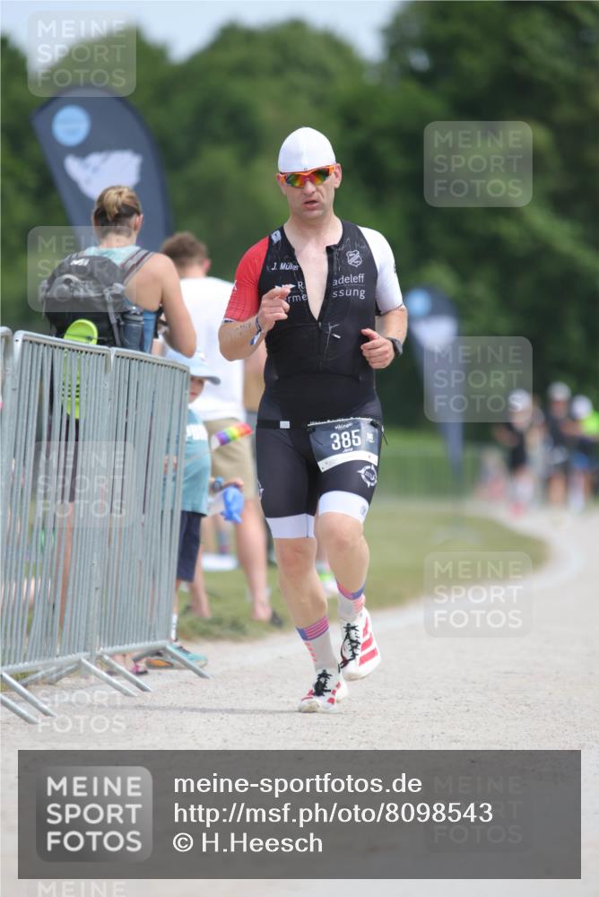 22.06.2025 - Viking Triathlon H.Heesch http://msf.ph/oto/8098543 22.06.2025 13:14:42 Laufen 6, 385 meine-sportfotos.de