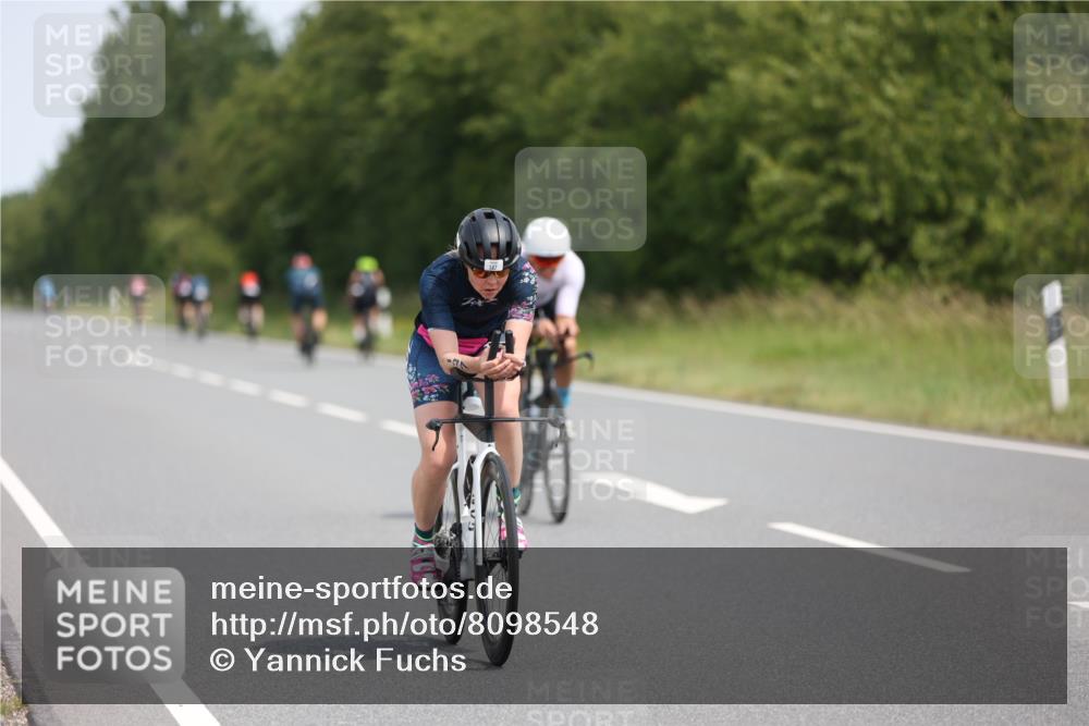 22.06.2025 - Viking Triathlon Yannick Fuchs http://msf.ph/oto/8098548 22.06.2025 12:01:47 Radfahren 147, 256, 448 meine-sportfotos.de
