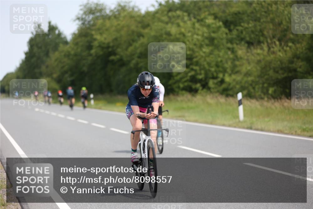 22.06.2025 - Viking Triathlon Yannick Fuchs http://msf.ph/oto/8098557 22.06.2025 12:01:48 Radfahren 147, 256, 448 meine-sportfotos.de