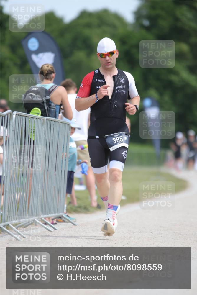 22.06.2025 - Viking Triathlon H.Heesch http://msf.ph/oto/8098559 22.06.2025 13:14:43 Laufen 6, 385 meine-sportfotos.de