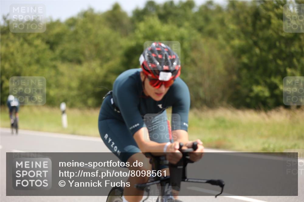 22.06.2025 - Viking Triathlon Yannick Fuchs http://msf.ph/oto/8098561 22.06.2025 11:23:06 Radfahren 20, 46, 81, 88, 232, 265, 431, 495, 532, 552 meine-sportfotos.de