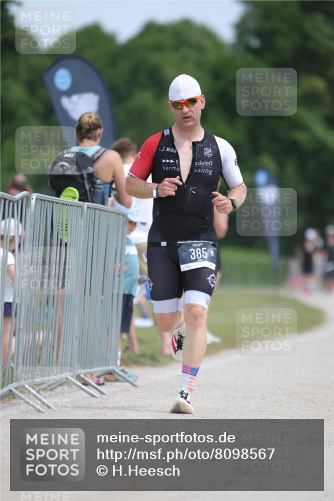 22.06.2025 - Viking Triathlon H.Heesch http://msf.ph/oto/8098567 22.06.2025 13:14:43 Laufen 6, 385 meine-sportfotos.de
