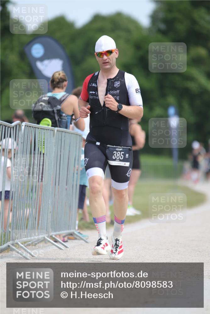 22.06.2025 - Viking Triathlon H.Heesch http://msf.ph/oto/8098583 22.06.2025 13:14:43 Laufen 6, 385 meine-sportfotos.de