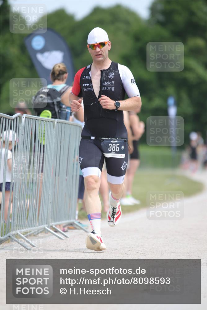 22.06.2025 - Viking Triathlon H.Heesch http://msf.ph/oto/8098593 22.06.2025 13:14:43 Laufen 6, 385 meine-sportfotos.de