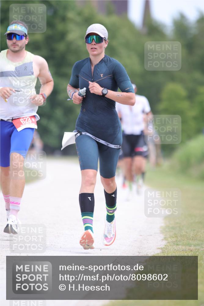 22.06.2025 - Viking Triathlon H.Heesch http://msf.ph/oto/8098602 22.06.2025 13:30:37 Laufen 184, 454, 623 meine-sportfotos.de