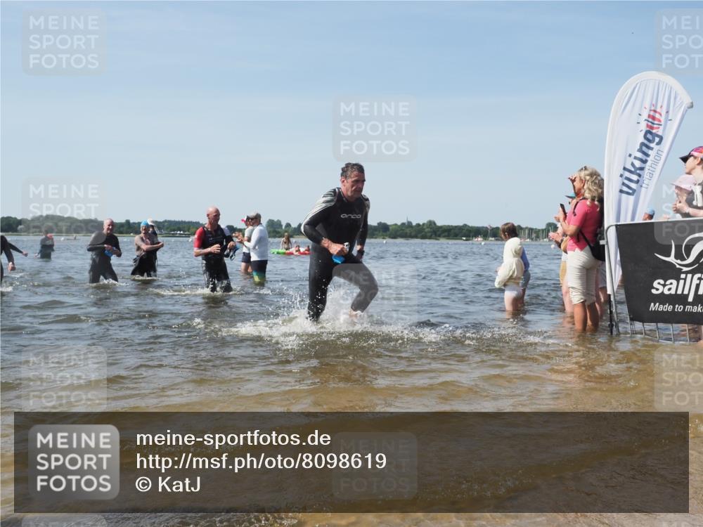 22.06.2025 - Viking Triathlon KatJ http://msf.ph/oto/8098619 22.06.2025 10:32:06 Schwimmen 63, 193, 207, 214, 226, 271, 449, 464, 488 meine-sportfotos.de