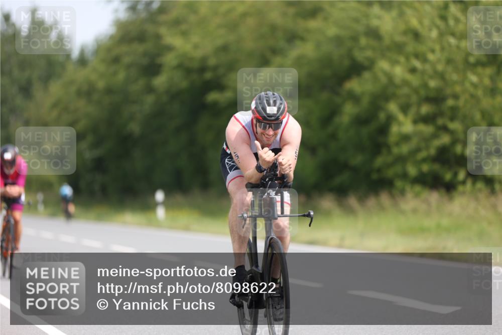 22.06.2025 - Viking Triathlon Yannick Fuchs http://msf.ph/oto/8098622 22.06.2025 12:02:07 Radfahren 62, 255, 349, 620 meine-sportfotos.de