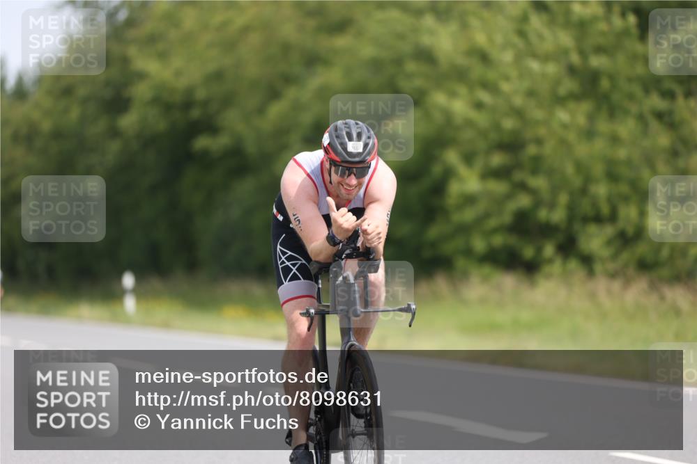 22.06.2025 - Viking Triathlon Yannick Fuchs http://msf.ph/oto/8098631 22.06.2025 12:02:07 Radfahren 62, 255, 349, 620 meine-sportfotos.de