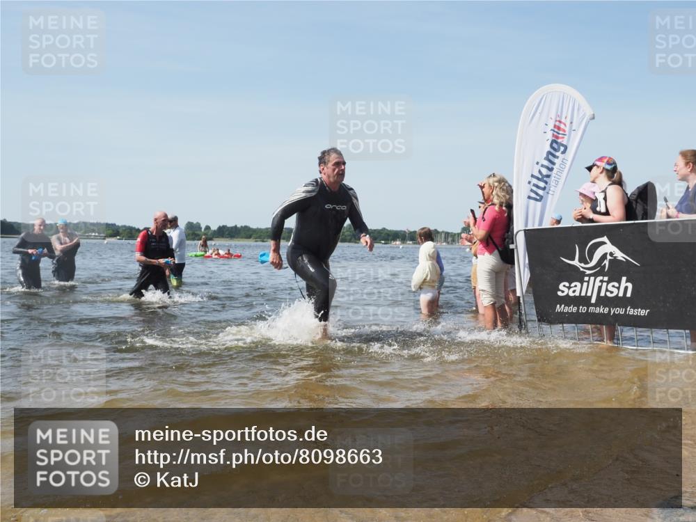 22.06.2025 - Viking Triathlon KatJ http://msf.ph/oto/8098663 22.06.2025 10:32:06 Schwimmen 63, 193, 207, 214, 226, 271, 449, 464, 488 meine-sportfotos.de