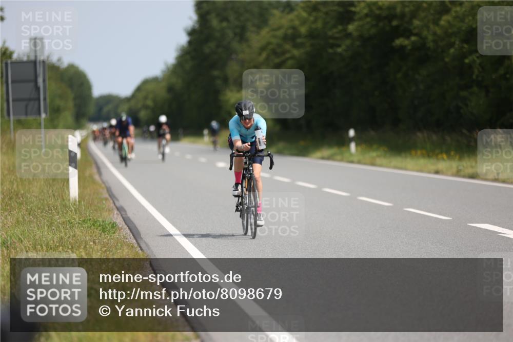 22.06.2025 - Viking Triathlon Yannick Fuchs http://msf.ph/oto/8098679 22.06.2025 11:23:14 Radfahren 233, 332, 351, 431, 449, 495, 517, 536, 552 meine-sportfotos.de