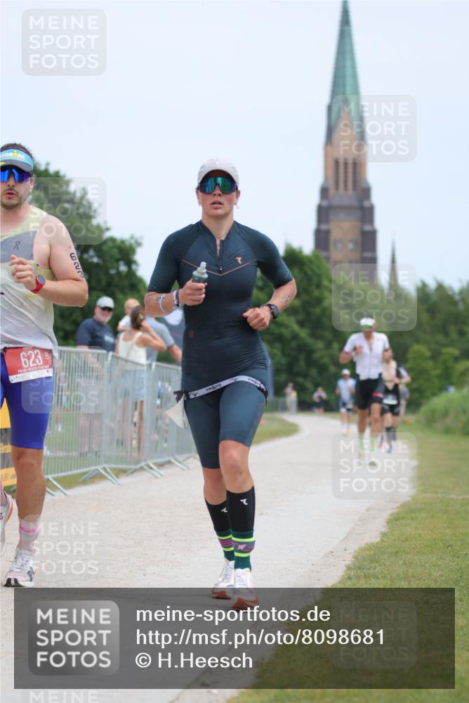 22.06.2025 - Viking Triathlon H.Heesch http://msf.ph/oto/8098681 22.06.2025 13:30:40 Laufen 184, 450, 454, 623 meine-sportfotos.de