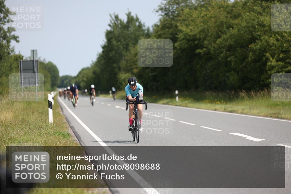 22.06.2025 - Viking Triathlon Yannick Fuchs http://msf.ph/oto/8098688 22.06.2025 11:23:14 Radfahren 233, 332, 351, 431, 449, 495, 517, 536, 552 meine-sportfotos.de