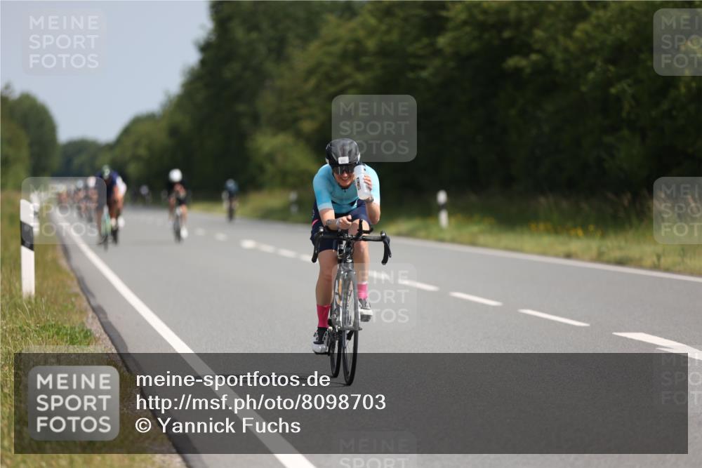 22.06.2025 - Viking Triathlon Yannick Fuchs http://msf.ph/oto/8098703 22.06.2025 11:23:14 Radfahren 233, 332, 351, 431, 449, 495, 517, 536, 552 meine-sportfotos.de