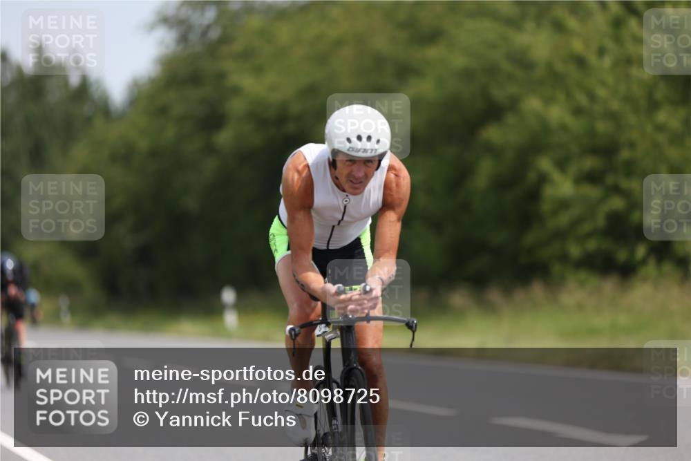 22.06.2025 - Viking Triathlon Yannick Fuchs http://msf.ph/oto/8098725 22.06.2025 12:02:10 Radfahren 62, 255, 349, 620, 654 meine-sportfotos.de