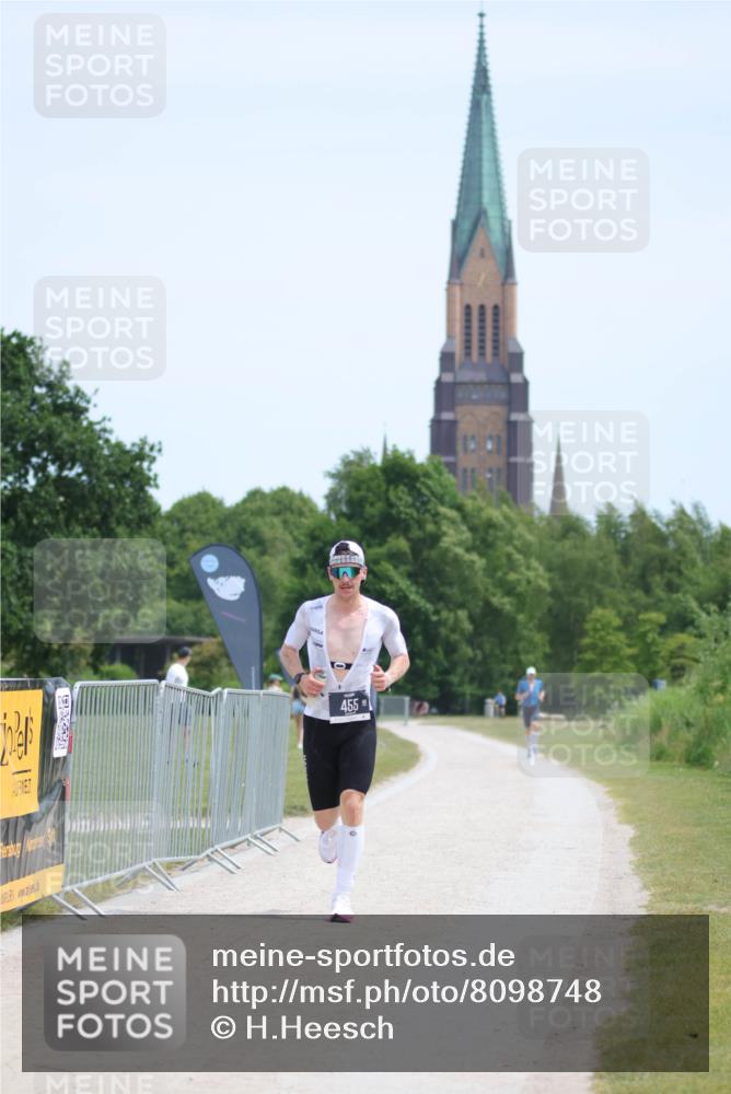 22.06.2025 - Viking Triathlon H.Heesch http://msf.ph/oto/8098748 22.06.2025 12:37:17 Laufen 455 meine-sportfotos.de