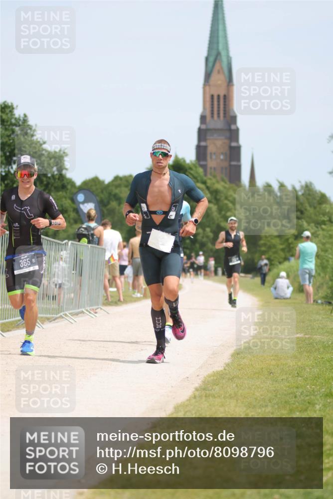 22.06.2025 - Viking Triathlon H.Heesch http://msf.ph/oto/8098796 22.06.2025 13:15:21 Laufen 81, 134, 228, 232, 265, 365 meine-sportfotos.de