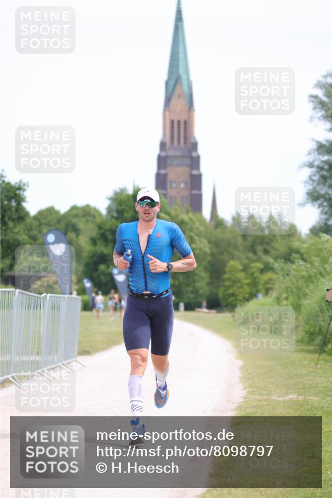 22.06.2025 - Viking Triathlon H.Heesch http://msf.ph/oto/8098797 22.06.2025 12:37:33 Laufen 45 meine-sportfotos.de