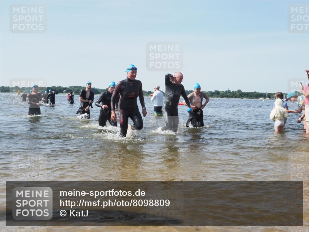 22.06.2025 - Viking Triathlon KatJ http://msf.ph/oto/8098809 22.06.2025 10:32:11 Schwimmen 63, 147, 173, 193, 207, 214, 226, 271, 464, 488 meine-sportfotos.de