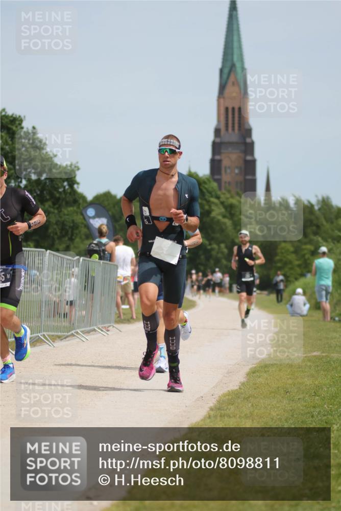 22.06.2025 - Viking Triathlon H.Heesch http://msf.ph/oto/8098811 22.06.2025 13:15:21 Laufen 81, 134, 228, 232, 265, 365 meine-sportfotos.de