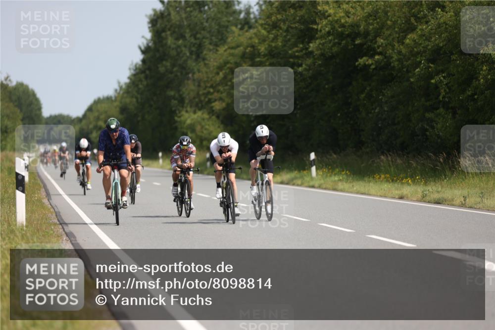 22.06.2025 - Viking Triathlon Yannick Fuchs http://msf.ph/oto/8098814 22.06.2025 11:23:18 Radfahren 157, 233, 332, 351, 431, 449, 495, 517, 536 meine-sportfotos.de