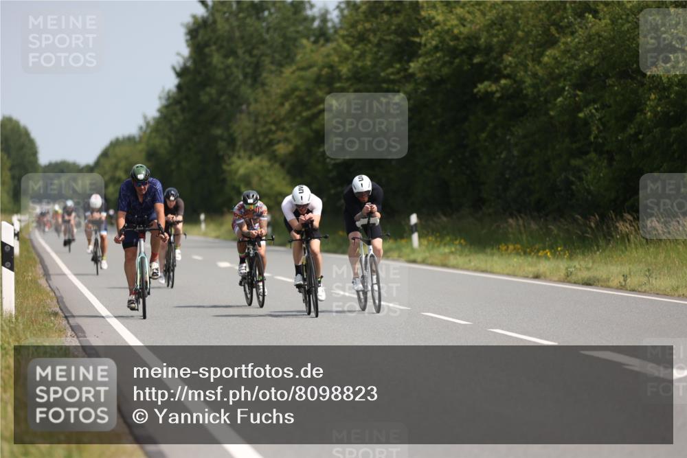 22.06.2025 - Viking Triathlon Yannick Fuchs http://msf.ph/oto/8098823 22.06.2025 11:23:18 Radfahren 157, 233, 332, 351, 431, 449, 495, 517, 536 meine-sportfotos.de