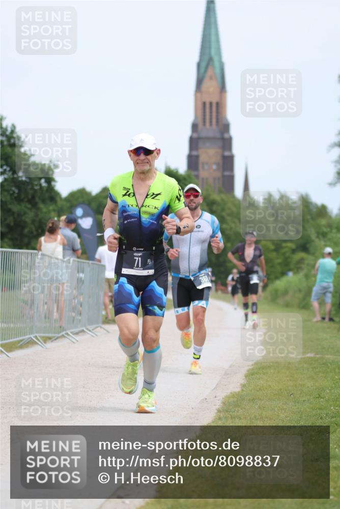 22.06.2025 - Viking Triathlon H.Heesch http://msf.ph/oto/8098837 22.06.2025 13:30:54 Laufen 71, 310, 331, 361 meine-sportfotos.de