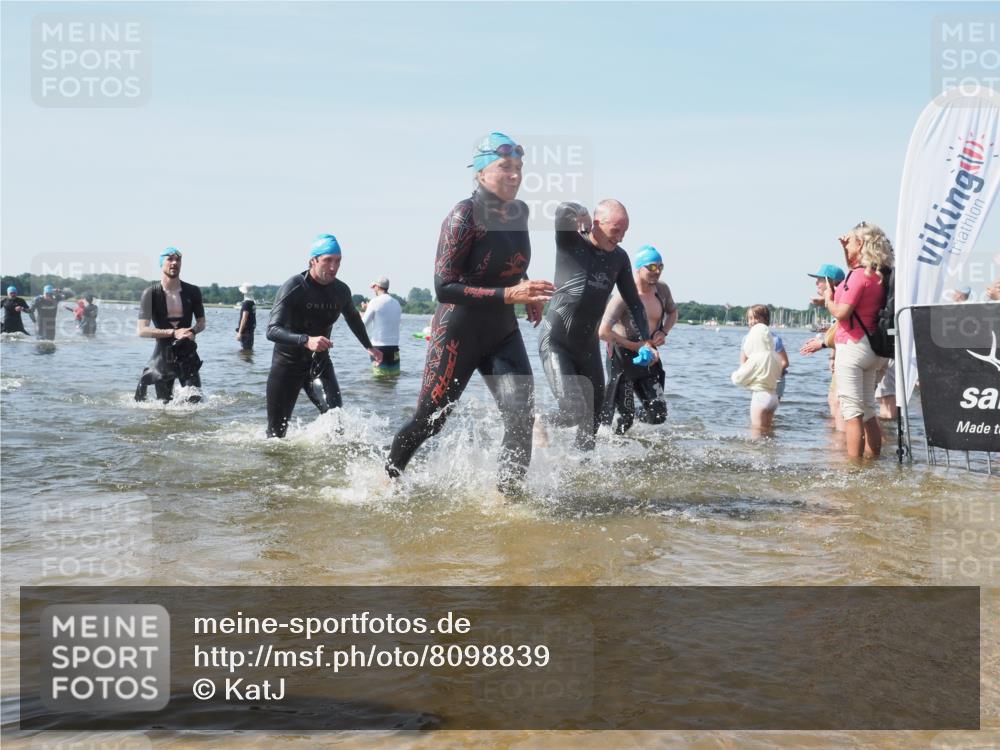 22.06.2025 - Viking Triathlon KatJ http://msf.ph/oto/8098839 22.06.2025 10:32:12 Schwimmen 63, 147, 173, 193, 207, 214, 226, 271, 461, 464, 488 meine-sportfotos.de