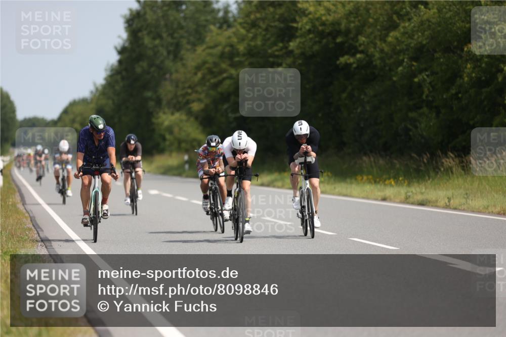 22.06.2025 - Viking Triathlon Yannick Fuchs http://msf.ph/oto/8098846 22.06.2025 11:23:19 Radfahren 157, 233, 332, 351, 431, 449, 495, 517, 536 meine-sportfotos.de