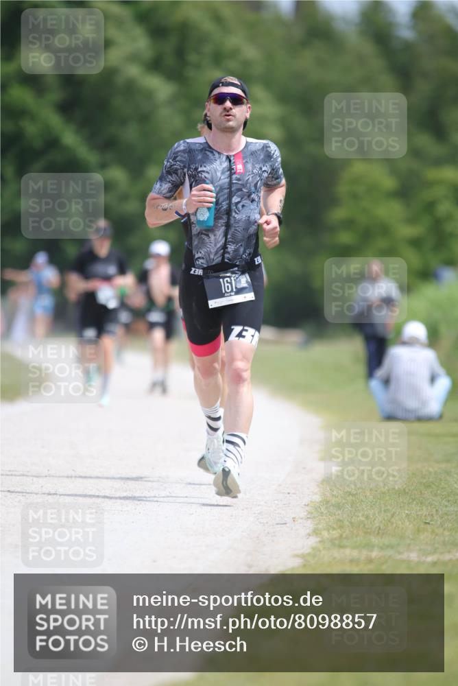 22.06.2025 - Viking Triathlon H.Heesch http://msf.ph/oto/8098857 22.06.2025 13:15:32 Laufen 161, 265, 382 meine-sportfotos.de