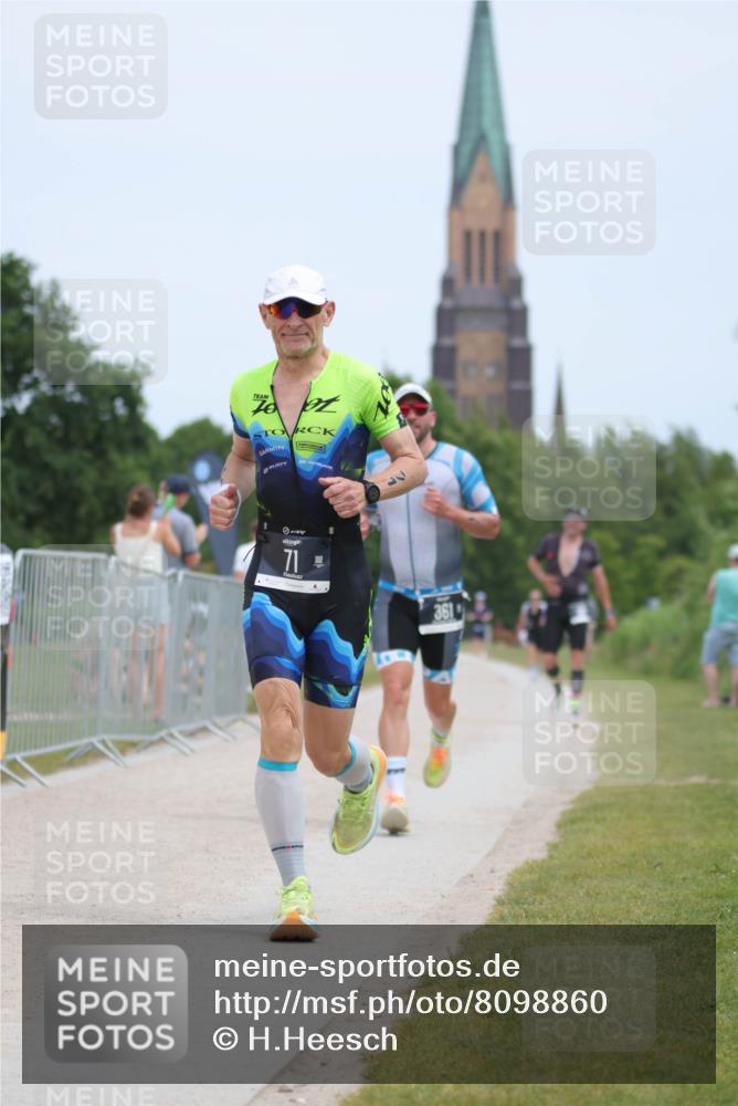 22.06.2025 - Viking Triathlon H.Heesch http://msf.ph/oto/8098860 22.06.2025 13:30:54 Laufen 71, 310, 331, 361 meine-sportfotos.de
