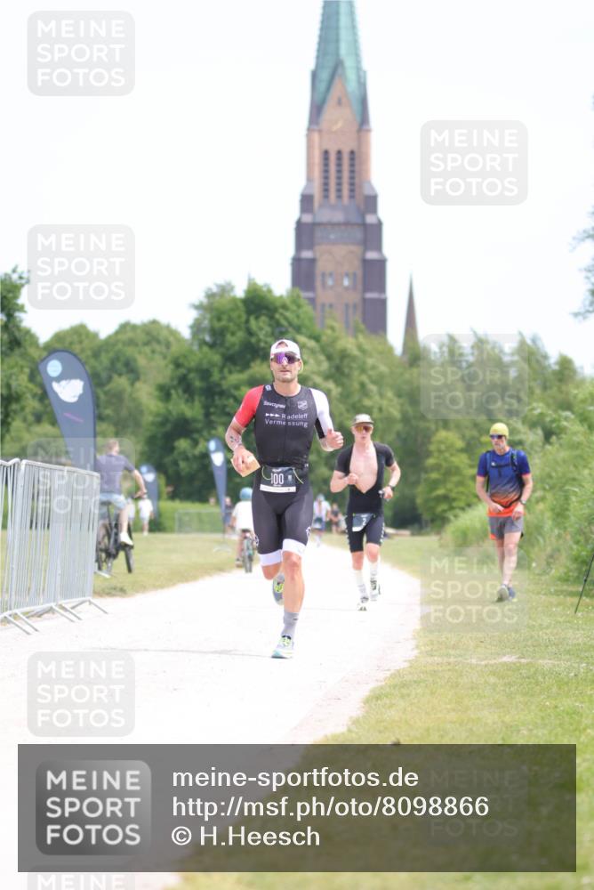 22.06.2025 - Viking Triathlon H.Heesch http://msf.ph/oto/8098866 22.06.2025 12:41:47 Laufen 2, 100 meine-sportfotos.de