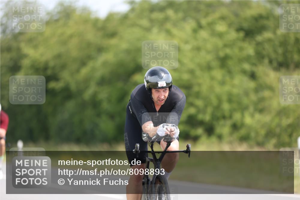 22.06.2025 - Viking Triathlon Yannick Fuchs http://msf.ph/oto/8098893 22.06.2025 12:02:19 Radfahren 51, 53, 90, 178, 198, 388, 401, 443, 526, 642, 654 meine-sportfotos.de