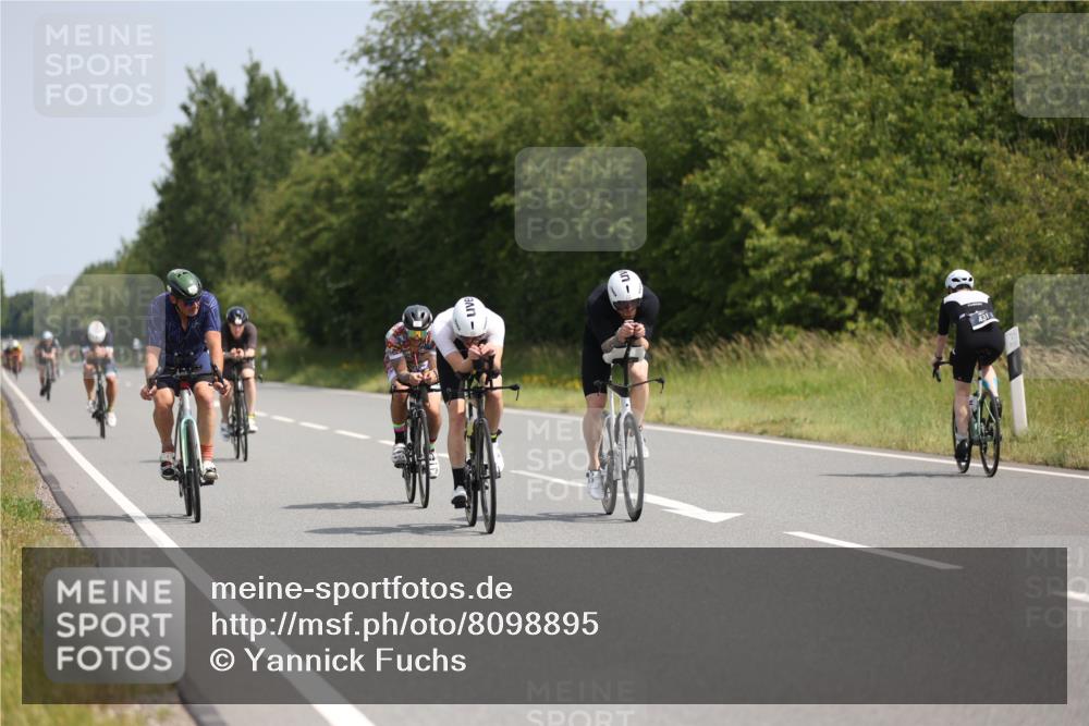 22.06.2025 - Viking Triathlon Yannick Fuchs http://msf.ph/oto/8098895 22.06.2025 11:23:20 Radfahren 157, 233, 332, 351, 449, 495, 517, 536 meine-sportfotos.de