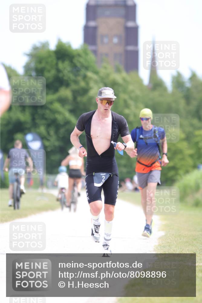 22.06.2025 - Viking Triathlon H.Heesch http://msf.ph/oto/8098896 22.06.2025 12:41:49 Laufen 2, 100 meine-sportfotos.de