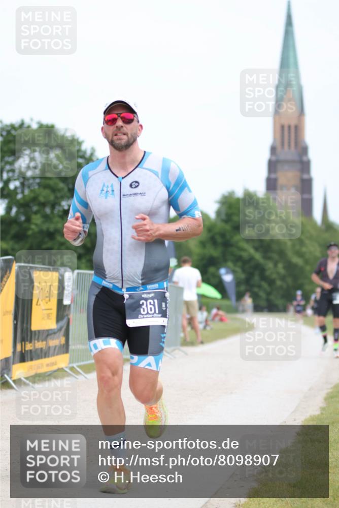 22.06.2025 - Viking Triathlon H.Heesch http://msf.ph/oto/8098907 22.06.2025 13:30:56 Laufen 71, 361 meine-sportfotos.de