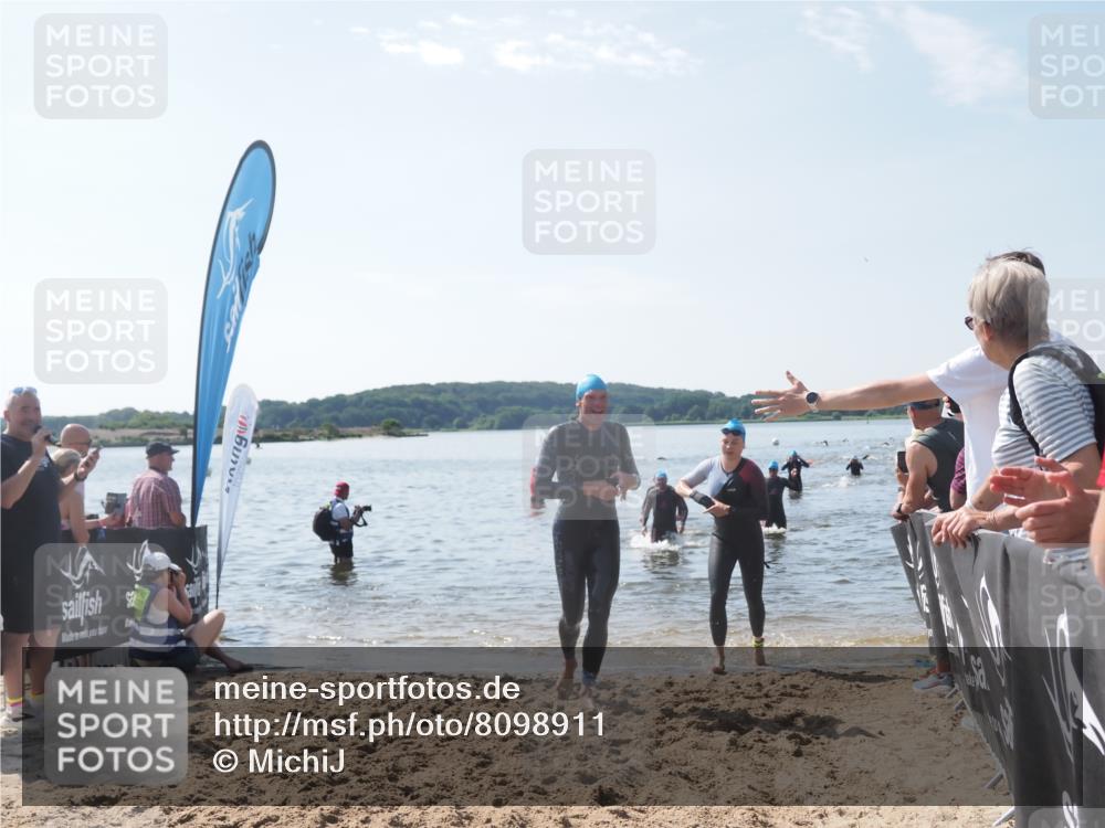 22.06.2025 - Viking Triathlon MichiJ http://msf.ph/oto/8098911 22.06.2025 10:43:27 Schwimmen 115, 257, 483, 501, 620 meine-sportfotos.de