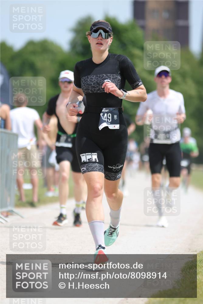 22.06.2025 - Viking Triathlon H.Heesch http://msf.ph/oto/8098914 22.06.2025 13:15:44 Laufen 117, 401, 549 meine-sportfotos.de