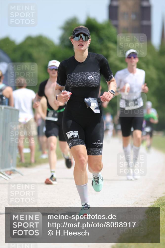 22.06.2025 - Viking Triathlon H.Heesch http://msf.ph/oto/8098917 22.06.2025 13:15:44 Laufen 117, 401, 549 meine-sportfotos.de