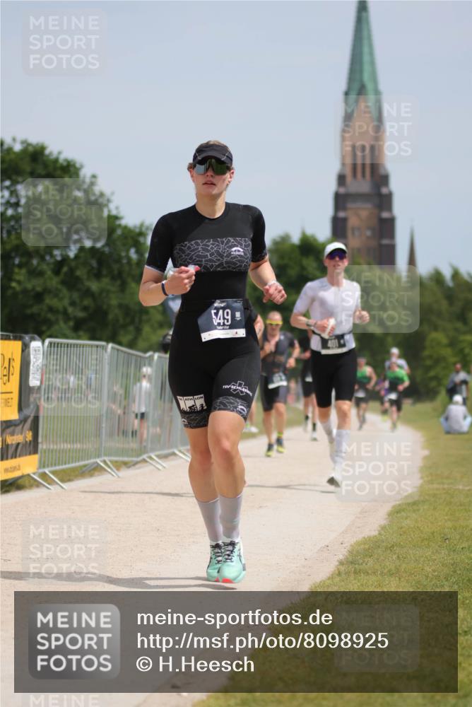 22.06.2025 - Viking Triathlon H.Heesch http://msf.ph/oto/8098925 22.06.2025 13:15:46 Laufen 117, 170, 401, 549 meine-sportfotos.de